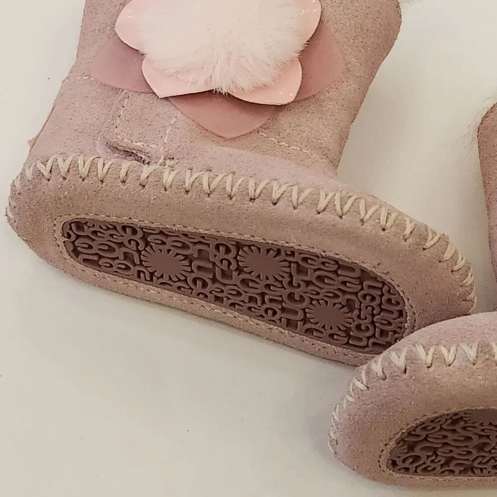Ugg Kid’s‎ Mini Bailey II Cactus Flower Seashell Pink Boots Size 0-1